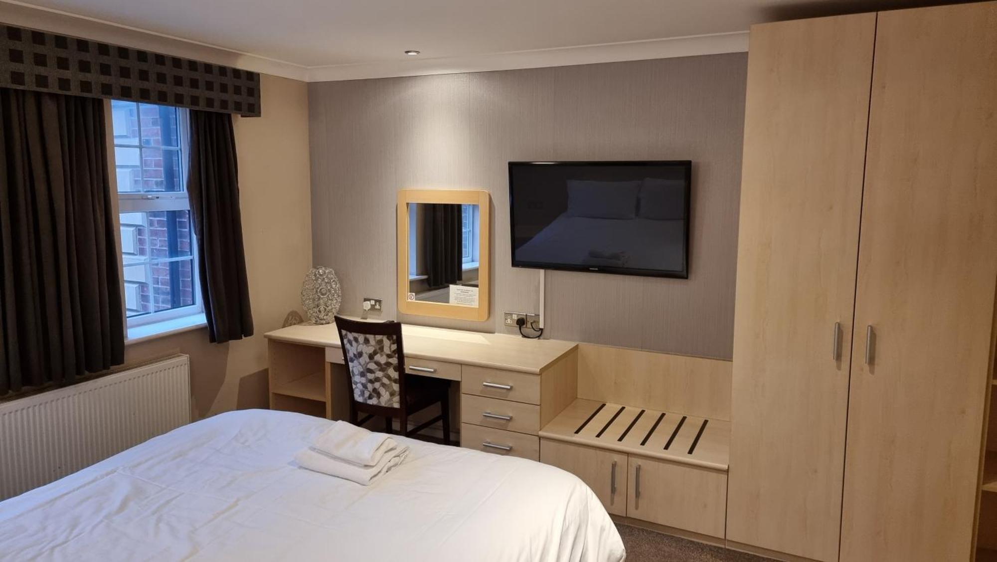 קלית'רו The Avenue Hotel Ltd מראה חיצוני תמונה