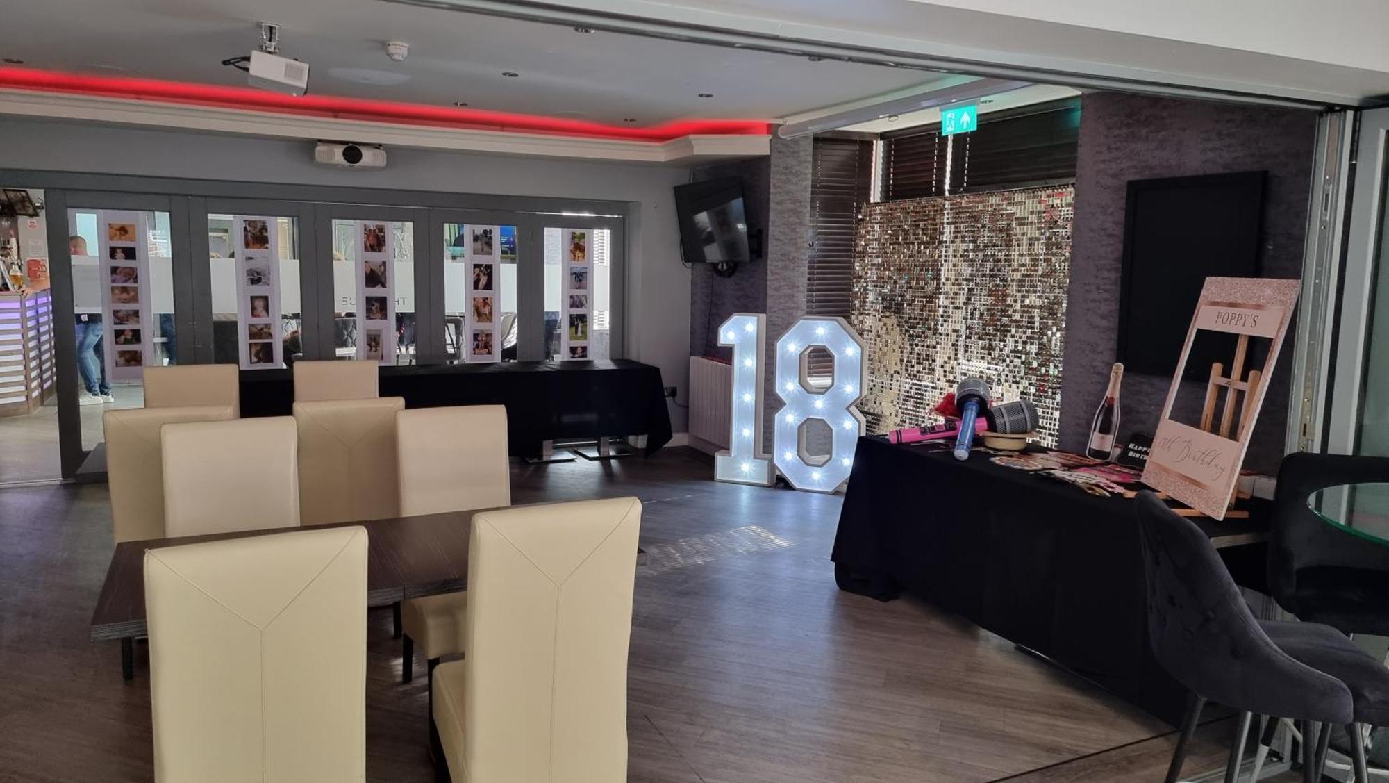 קלית'רו The Avenue Hotel Ltd מראה חיצוני תמונה
