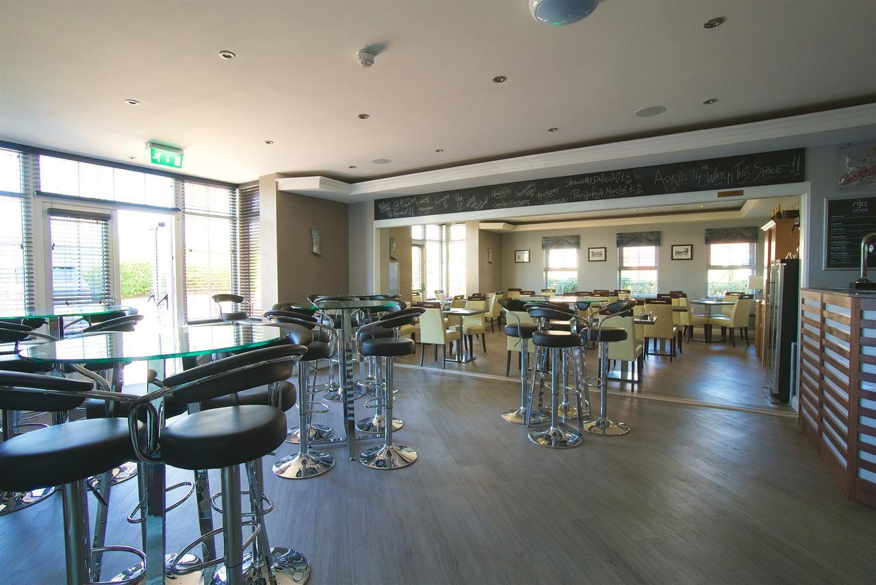 קלית'רו The Avenue Hotel Ltd מראה חיצוני תמונה