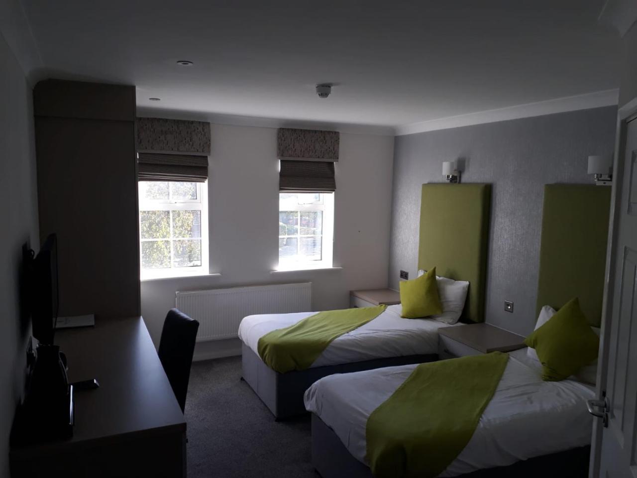 קלית'רו The Avenue Hotel Ltd מראה חיצוני תמונה